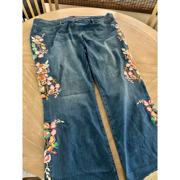 Laurie Felt silky emboridered boot cut jean pants size 3x - Picture 1 of 8